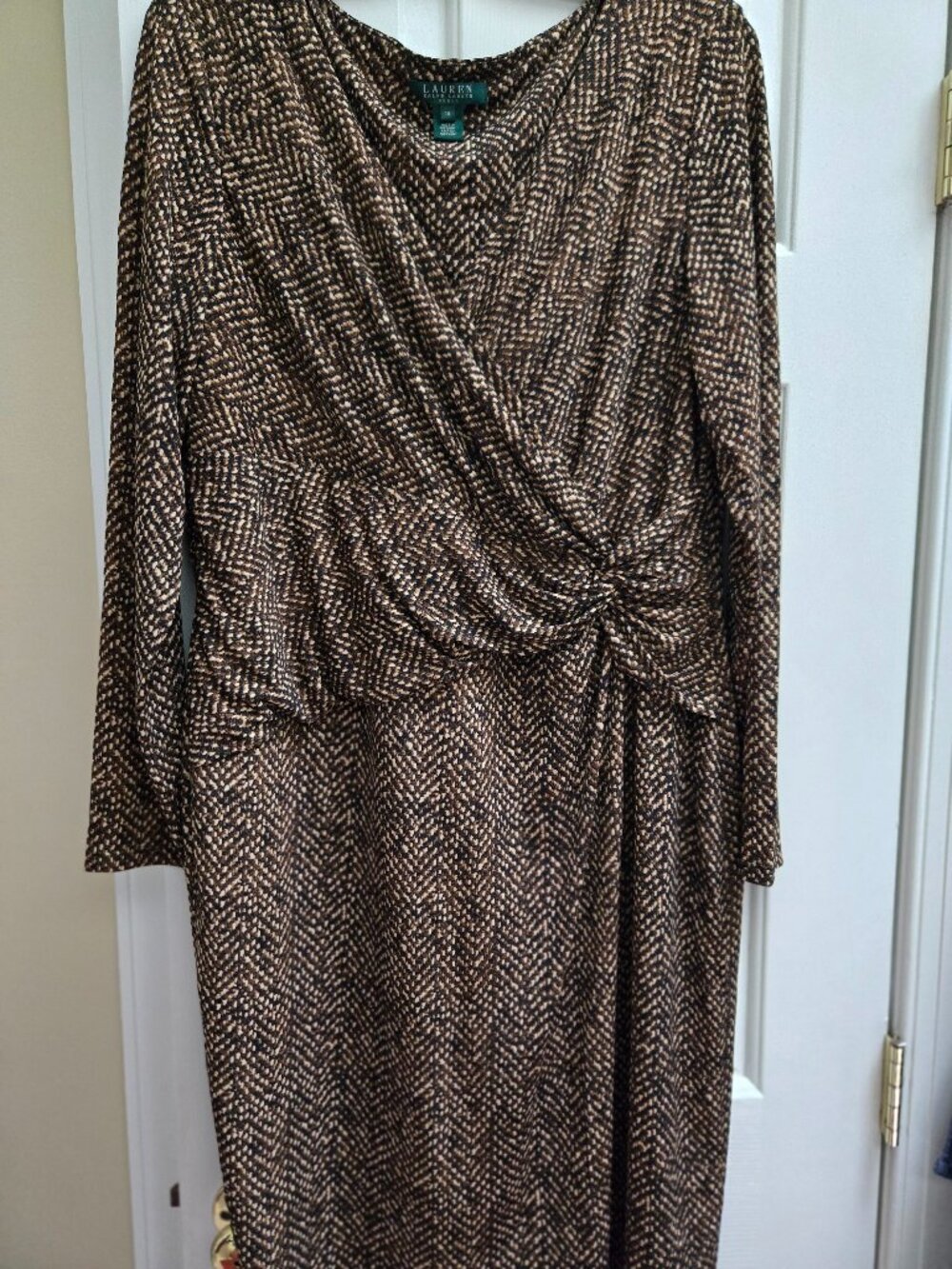 Elegant Ralph Lauren Dress - Size 18
